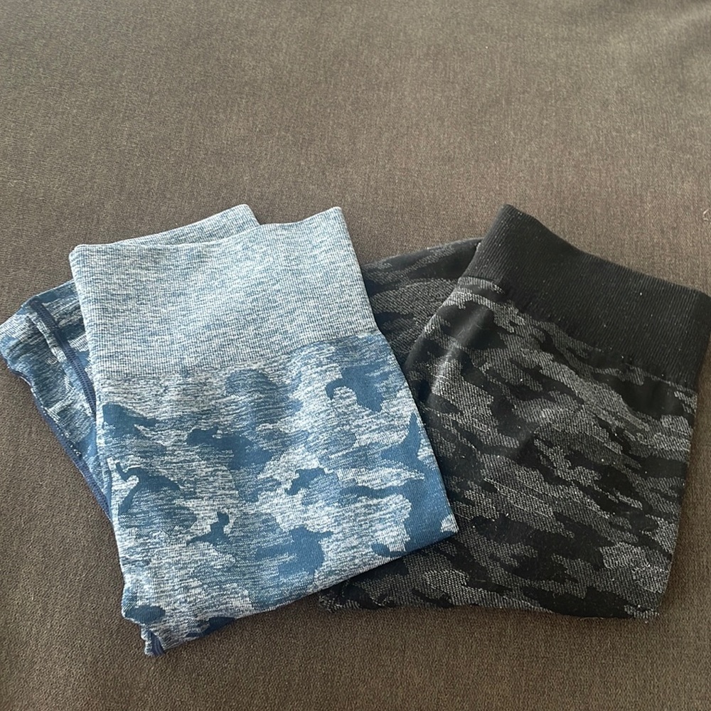 camo leggings!